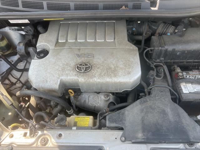 used 2009 Toyota Sienna car, priced at $6,900