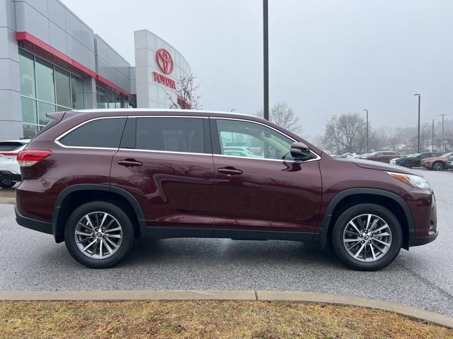 used 2019 Toyota Highlander car, priced at $32,890