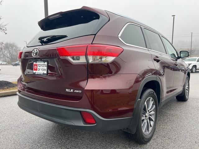 used 2019 Toyota Highlander car, priced at $32,890