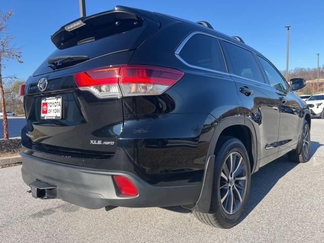 used 2018 Toyota Highlander car, priced at $21,880