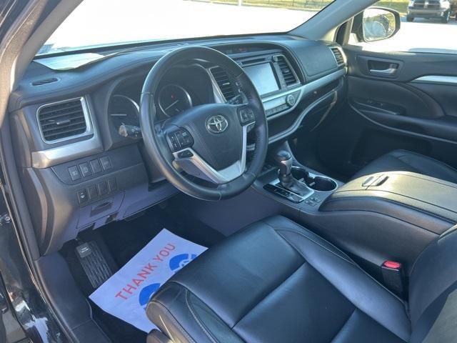 used 2018 Toyota Highlander car, priced at $21,880