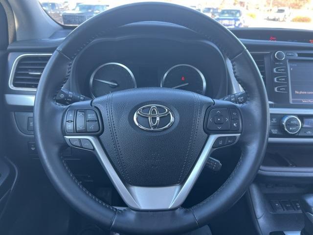 used 2018 Toyota Highlander car, priced at $21,880