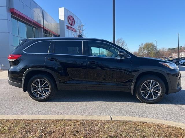 used 2018 Toyota Highlander car, priced at $21,880