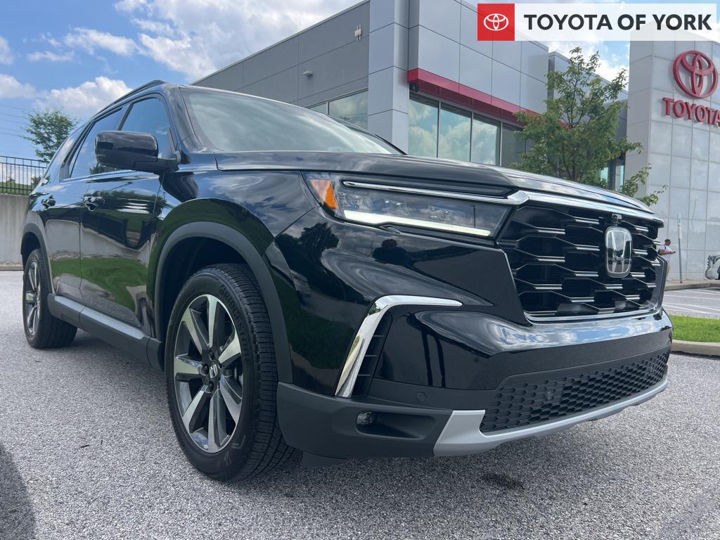 used 2024 Honda Pilot car, priced at $49,441