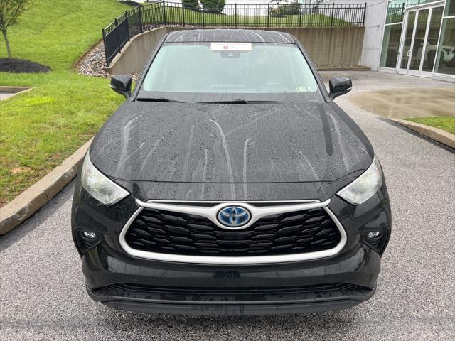 used 2023 Toyota Highlander Hybrid car, priced at $34,999