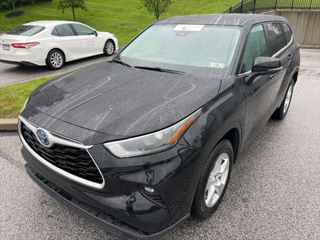 used 2023 Toyota Highlander Hybrid car, priced at $34,999