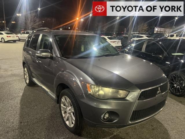 used 2010 Mitsubishi Outlander car, priced at $7,900