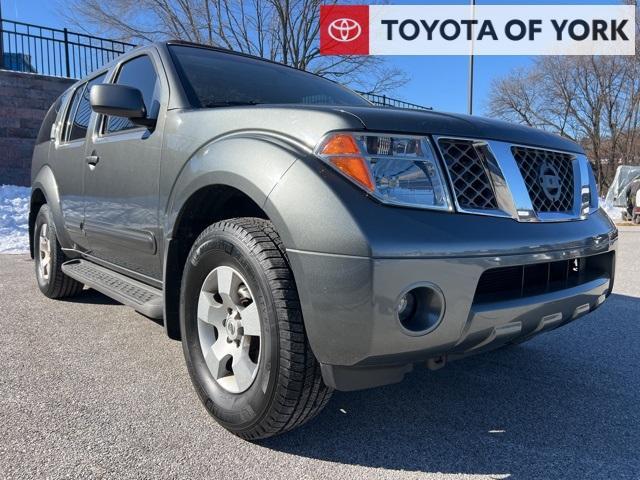 used 2006 Nissan Pathfinder car, priced at $5,700