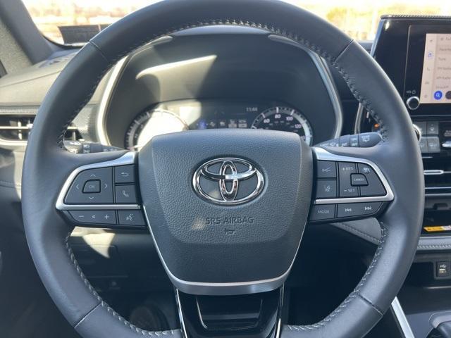 used 2024 Toyota Highlander car, priced at $47,880