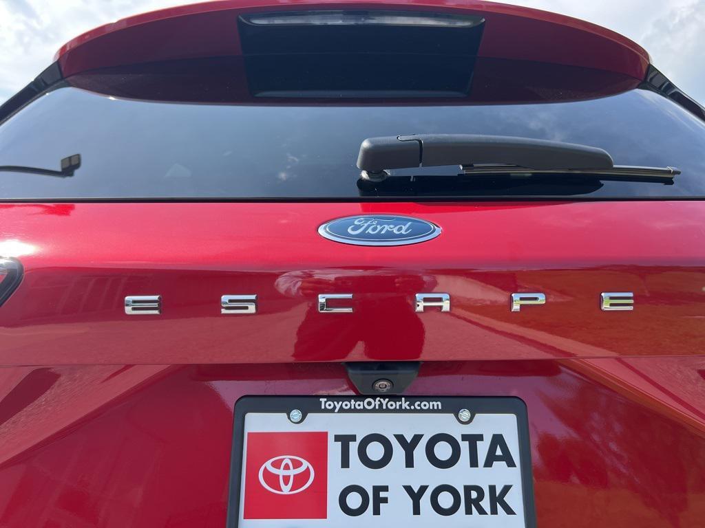 used 2020 Ford Escape car, priced at $16,416
