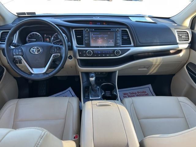 used 2018 Toyota Highlander car, priced at $21,998