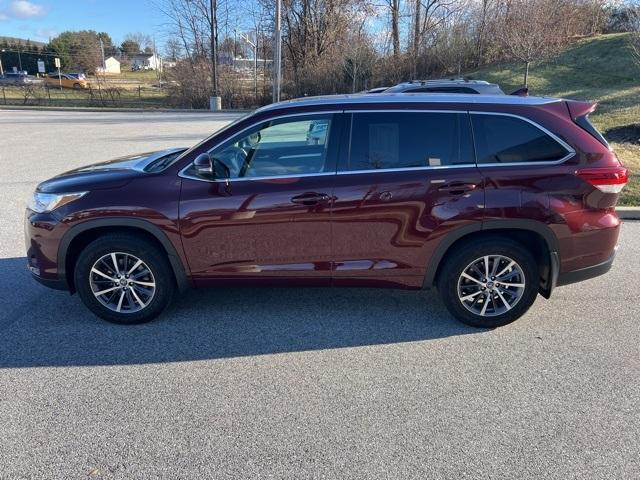 used 2018 Toyota Highlander car, priced at $21,998