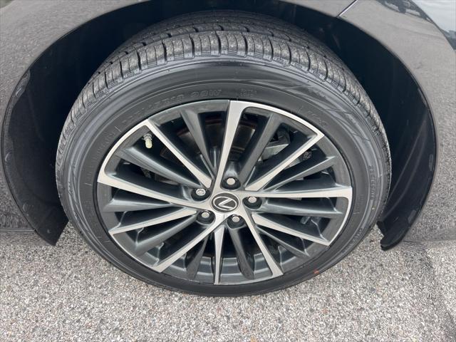 used 2022 Lexus ES 350 car, priced at $39,940