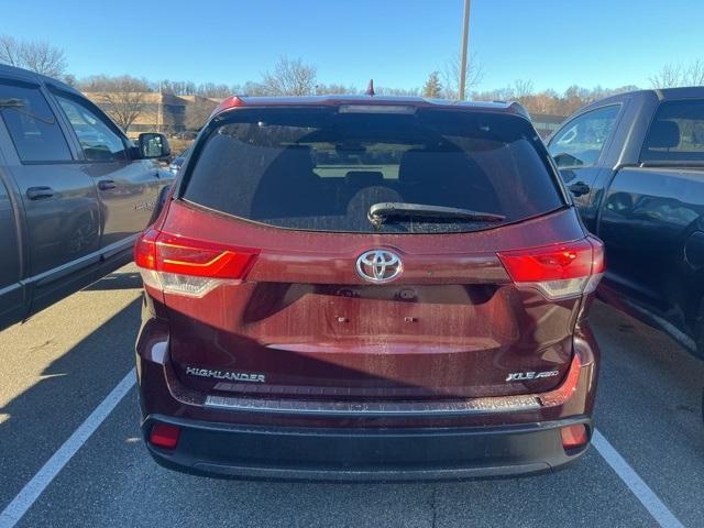 used 2018 Toyota Highlander car, priced at $27,994