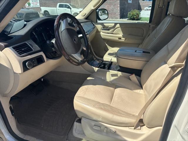 used 2007 Cadillac Escalade ESV car, priced at $8,990