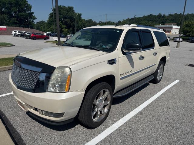 used 2007 Cadillac Escalade ESV car, priced at $8,990