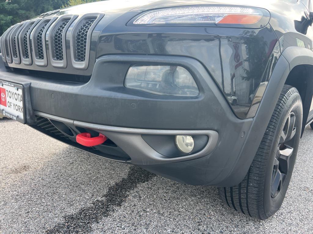 used 2014 Jeep Cherokee car, priced at $5,800