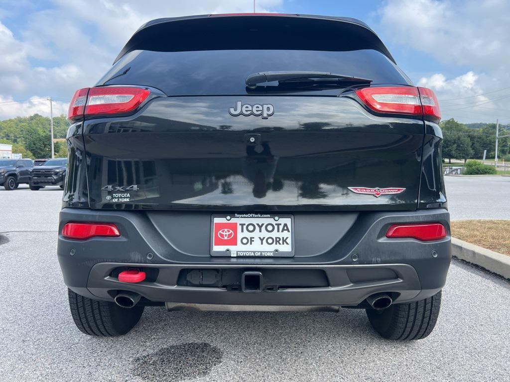 used 2014 Jeep Cherokee car, priced at $5,800