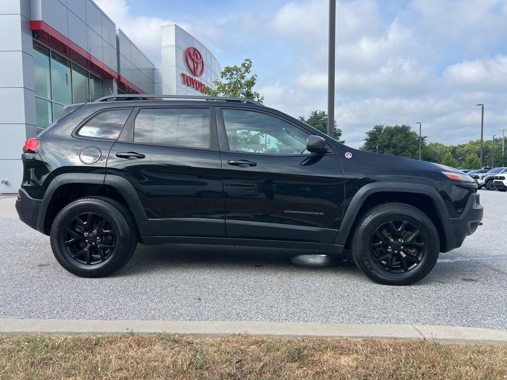 used 2014 Jeep Cherokee car, priced at $5,800