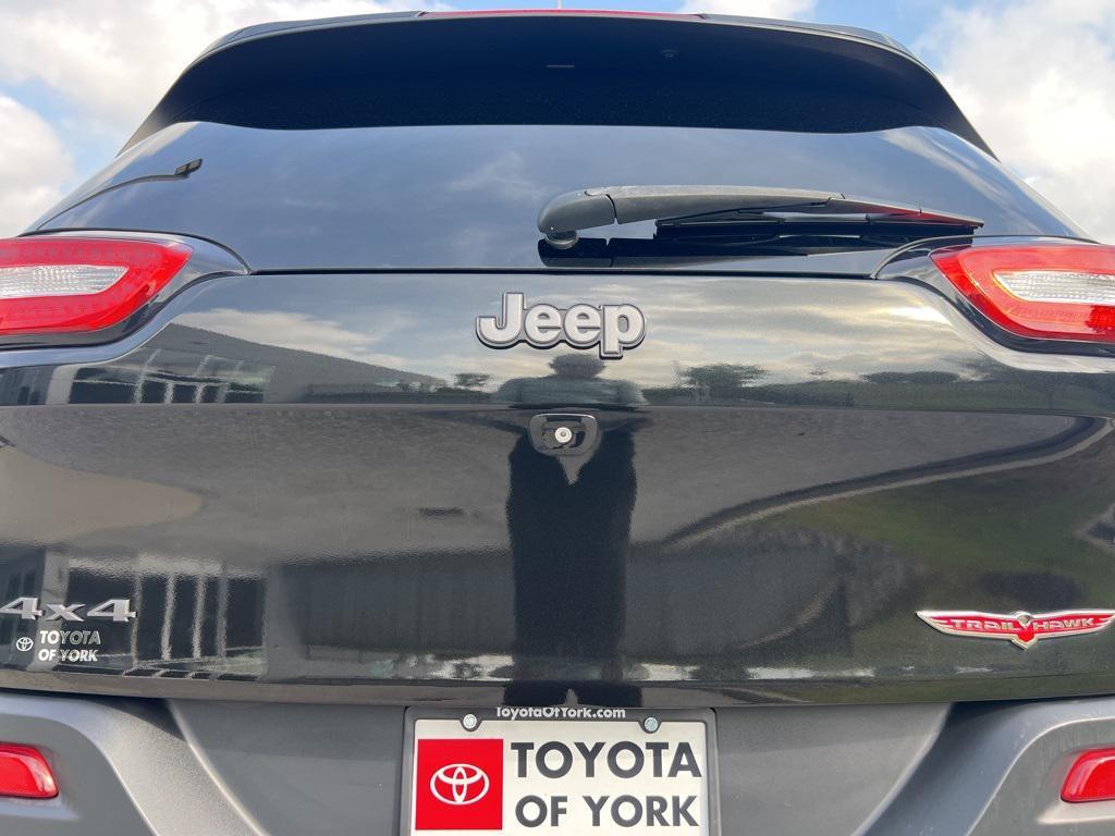 used 2014 Jeep Cherokee car, priced at $5,800
