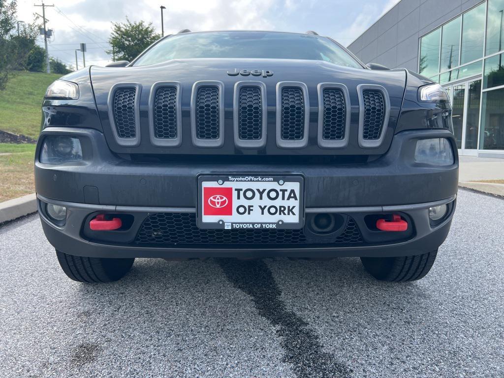 used 2014 Jeep Cherokee car, priced at $5,800