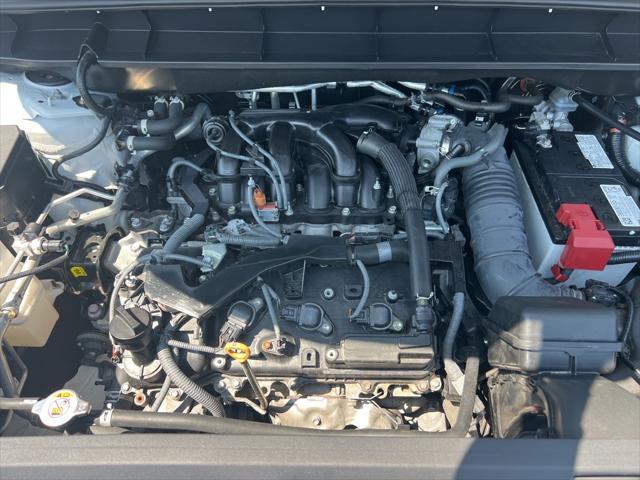 used 2022 Toyota Highlander car, priced at $39,744