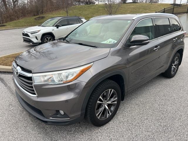 used 2016 Toyota Highlander car, priced at $22,470