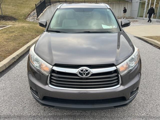 used 2016 Toyota Highlander car, priced at $22,470