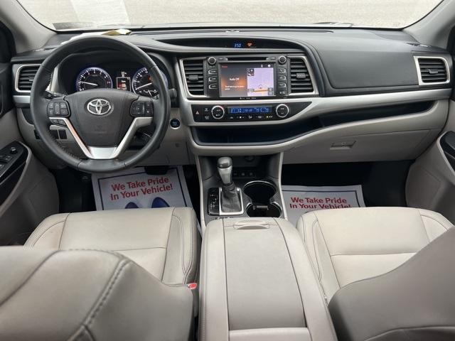 used 2016 Toyota Highlander car, priced at $22,470