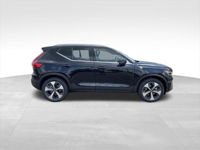 new 2025 Volvo XC40 car, priced at $44,515