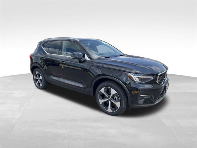 new 2025 Volvo XC40 car, priced at $44,515