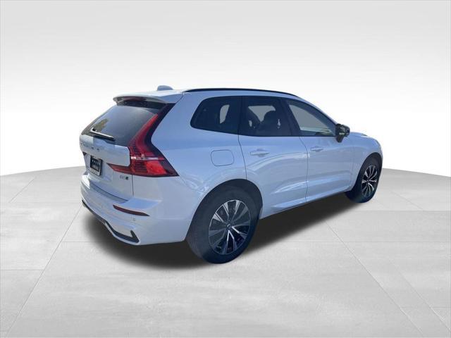 new 2025 Volvo XC60 car, priced at $50,035