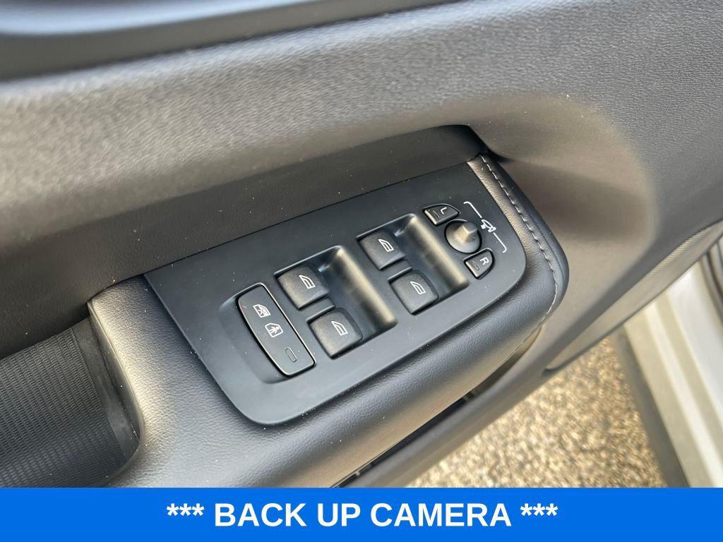 used 2024 Volvo XC60 car, priced at $39,981