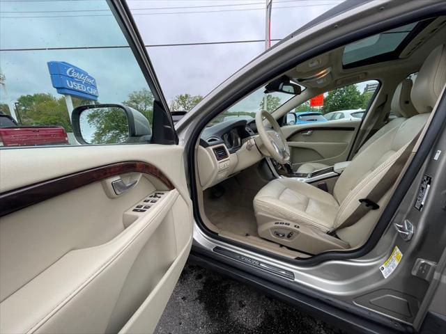 used 2015 Volvo XC70 car, priced at $15,300