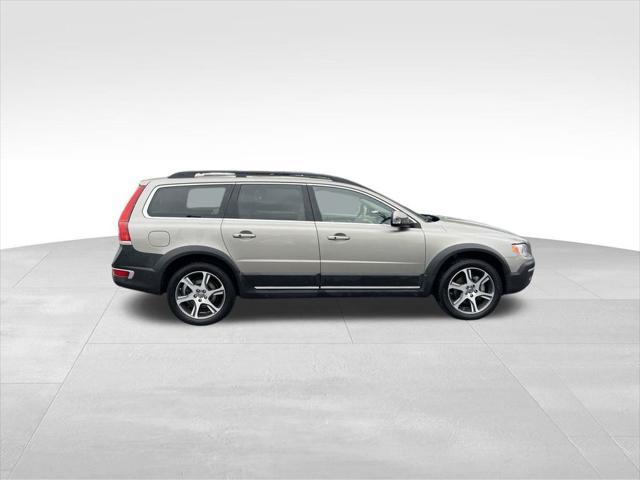 used 2015 Volvo XC70 car, priced at $15,300