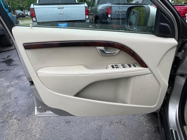 used 2015 Volvo XC70 car, priced at $15,300