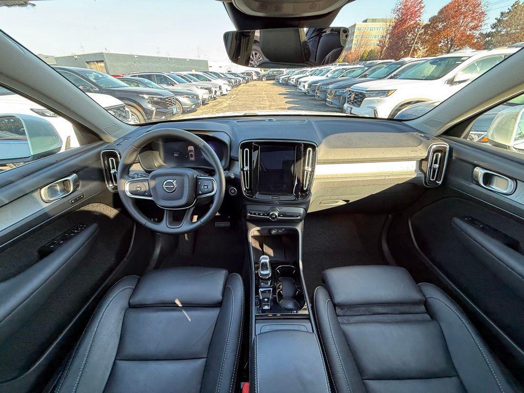 used 2025 Volvo XC40 car, priced at $36,224