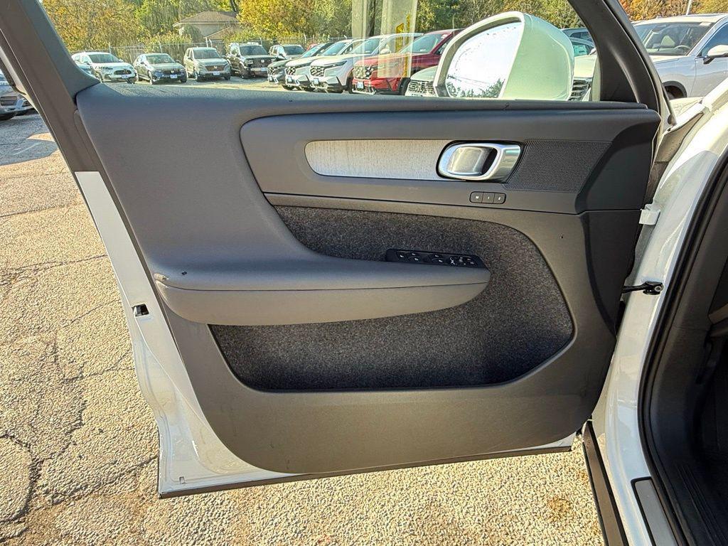 used 2025 Volvo XC40 car, priced at $36,224