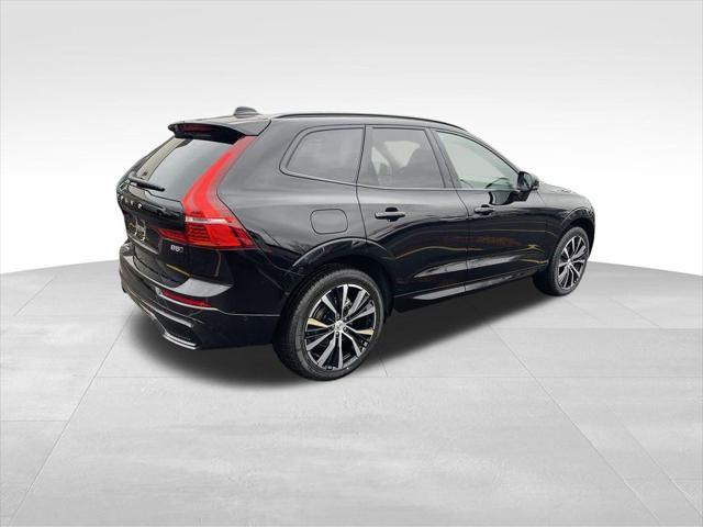 new 2025 Volvo XC60 car, priced at $54,140