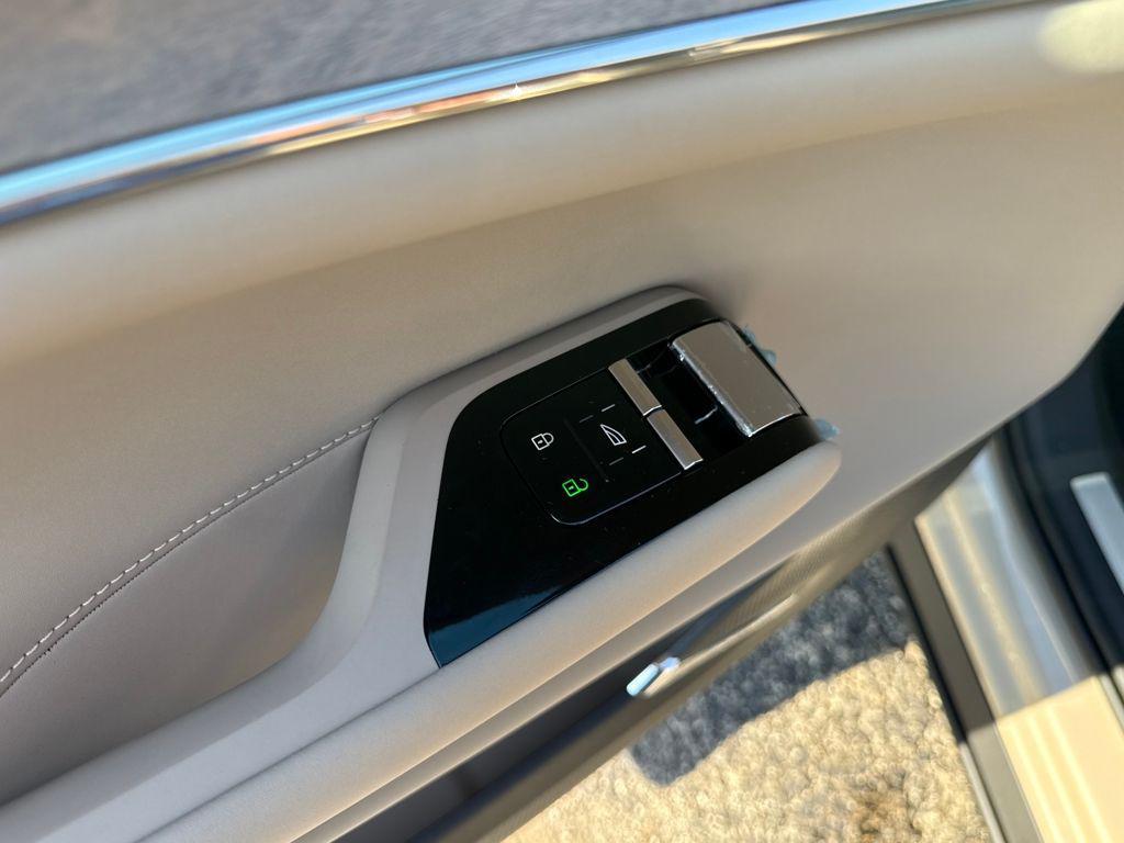 new 2025 Volvo EX90 car, priced at $81,532