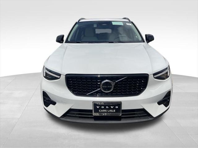 new 2025 Volvo XC40 car, priced at $51,210