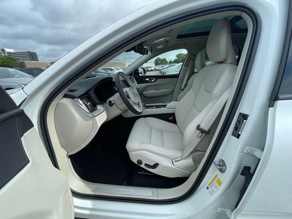 new 2025 Volvo XC60 Plug-In Hybrid car, priced at $59,992