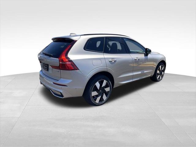 new 2025 Volvo XC60 Plug-In Hybrid car, priced at $65,425