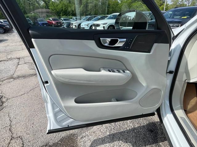 new 2025 Volvo XC60 car, priced at $54,550