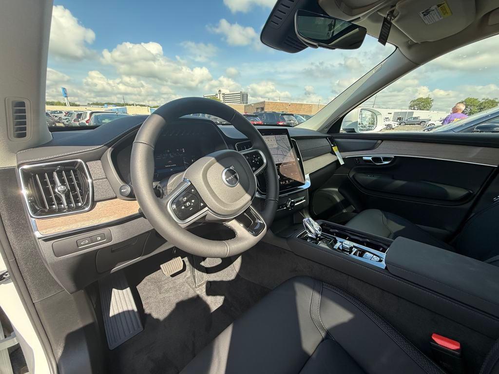 new 2025 Volvo XC90 Plug-In Hybrid car, priced at $75,805