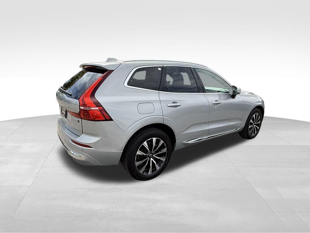 used 2023 Volvo XC60 car, priced at $30,352