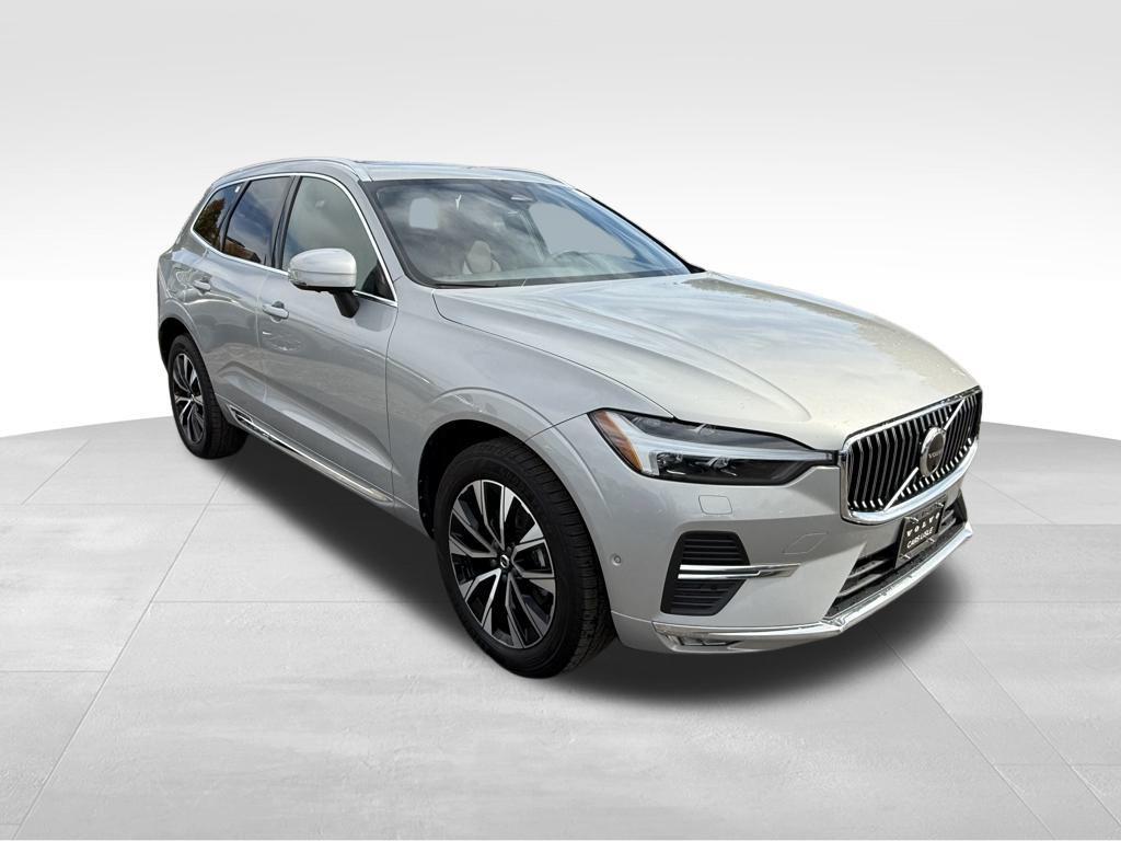 used 2023 Volvo XC60 car, priced at $30,352