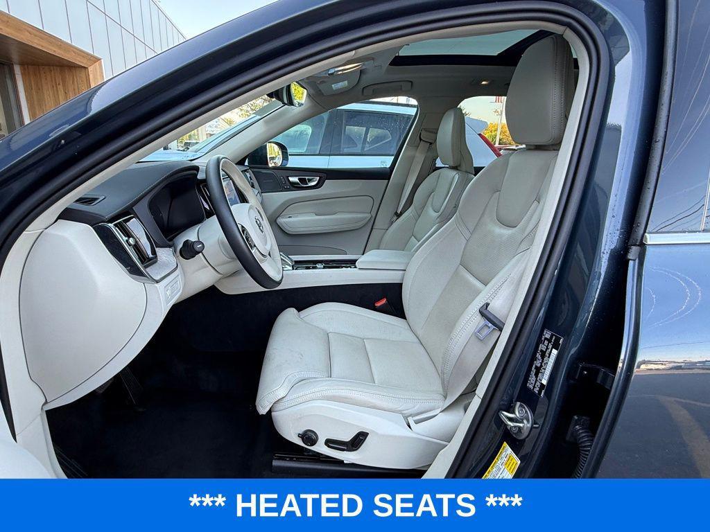 used 2022 Volvo XC60 Recharge Plug-In Hybrid car, priced at $39,288