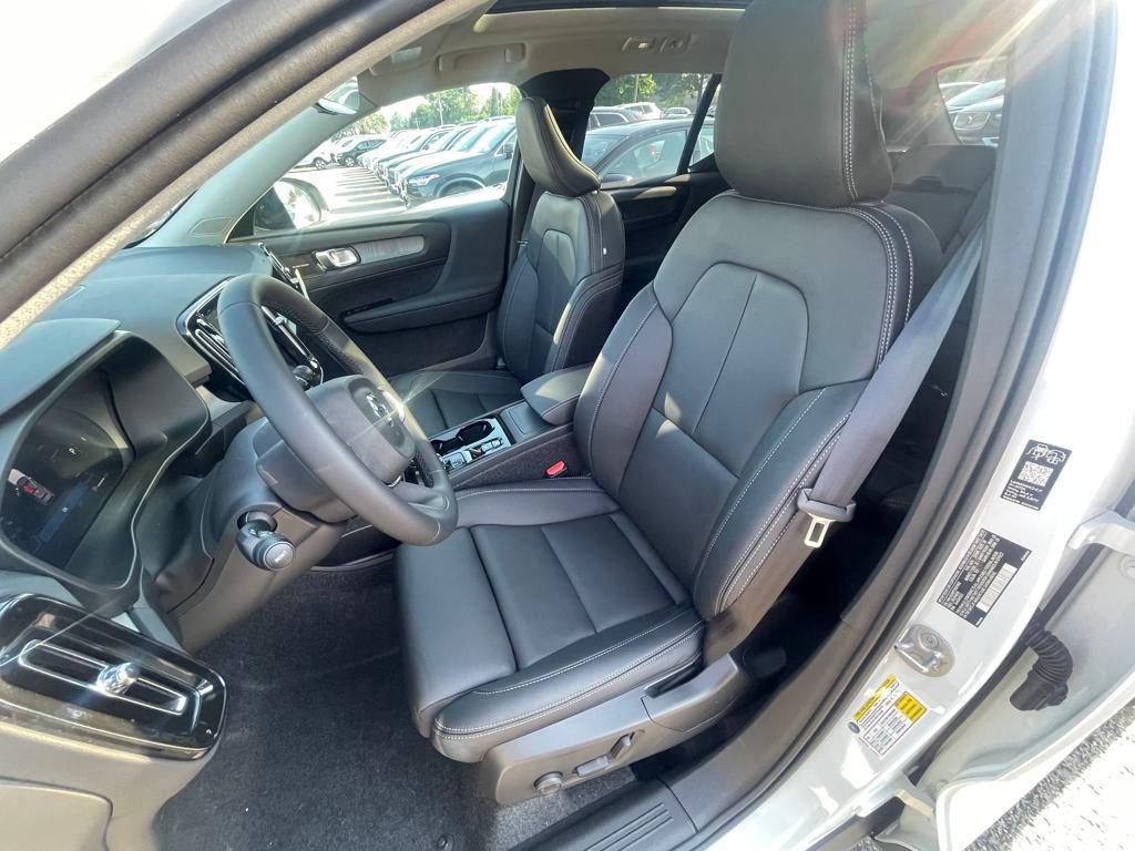 new 2026 Volvo XC40 car, priced at $51,975