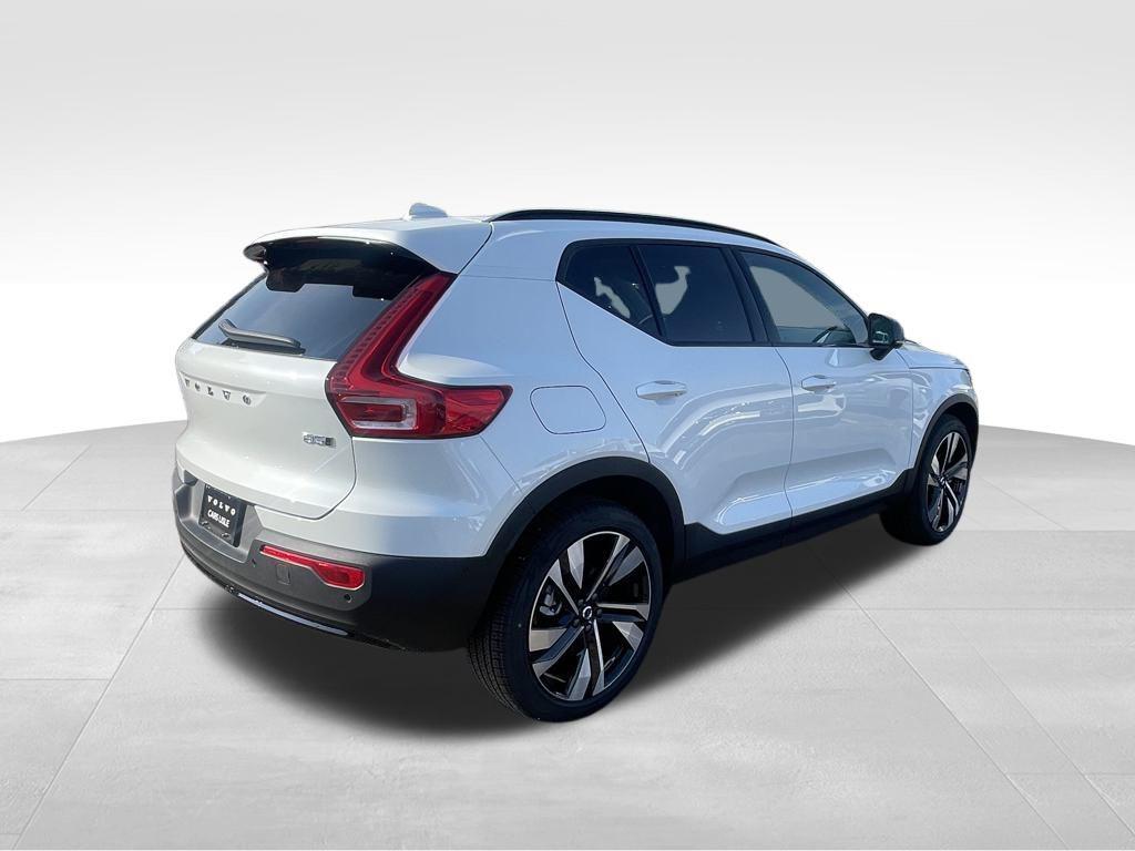 new 2026 Volvo XC40 car, priced at $51,975